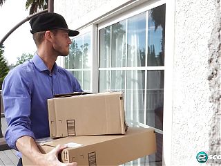 Vanessa, the fuck machine and the delivery man